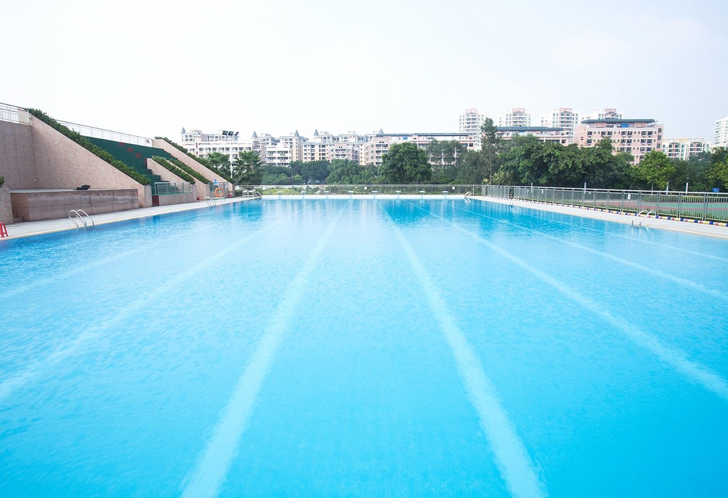 What Are the Key Pool Design Considerations for Your Commercial Property?